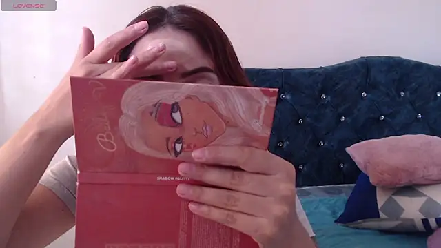 Snapshot of Kate_lorens9 chatting on January 21, 2025, 5:51 pm Kate lorens9 online show from January 21, 2025, 5:51 pm