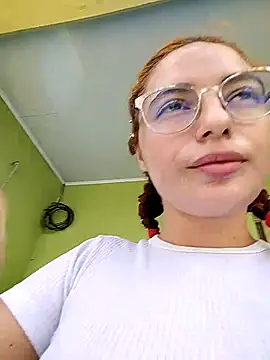 Snapshot of Kate_lorens9 chatting on September 14, 2025, 6:18 pm Kate lorens9 online show from September 14, 2025, 6:18 pm