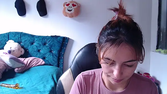 Snapshot of Kate_lorens9 chatting on May 14, 2026, 2:24 pm Kate lorens9 online show from May 14, 2026, 2:24 pm