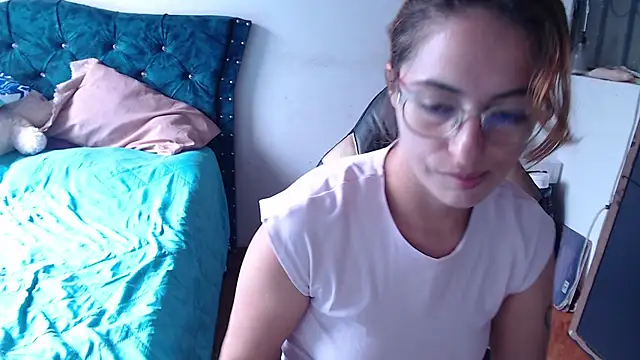 Snapshot of Kate_lorens9 chatting on July 21, 2026, 3:58 pm Kate lorens9 online show from July 21, 2026, 3:58 pm
