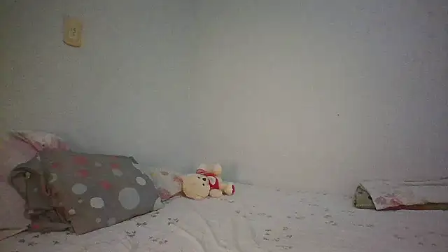 Snapshot of melodybar27 chatting on December 8, 2024, 4:50 pm melodybar27 online show from December 8, 2024, 4:50 pm