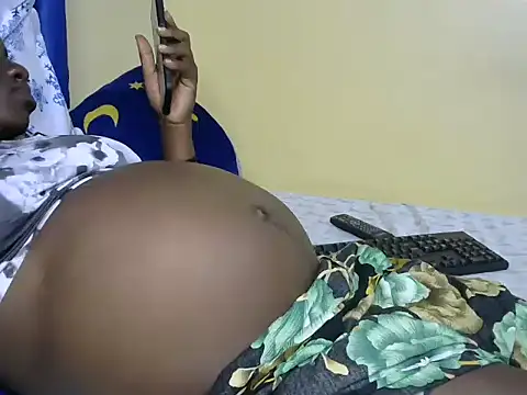 PrettyBabelv online show from March 13, 2026, 4:13 pm