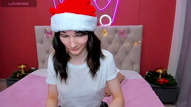 Snapshot of Lili_flowerr chatting on January 2, 2025, 3:29 pm Lili flowerr online show from January 2, 2025, 3:29 pm