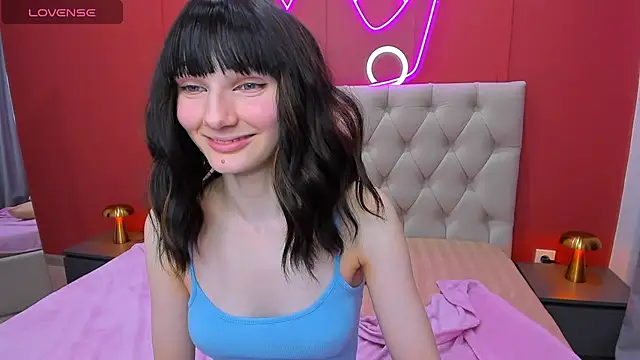 Snapshot of Lili_flowerr chatting on January 17, 2025, 4:15 pm Lili flowerr online show from January 17, 2025, 4:15 pm