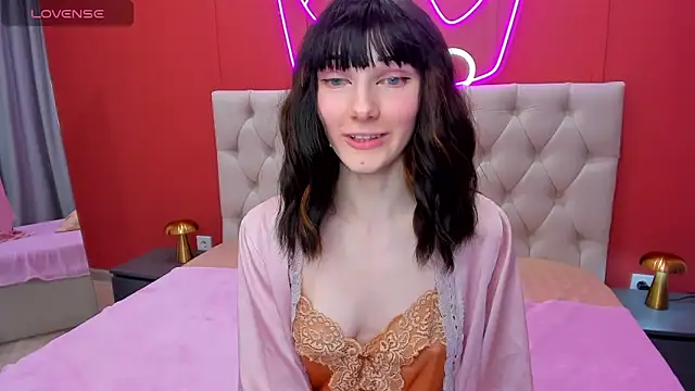 Snapshot of Lili_flowerr chatting on January 18, 2025, 4:10 pm Lili flowerr online show from January 18, 2025, 4:10 pm