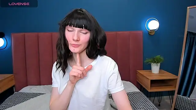 Snapshot of Lili_flowerr chatting on March 12, 2025, 3:02 am Lili flowerr online show from March 12, 2025, 3:02 am