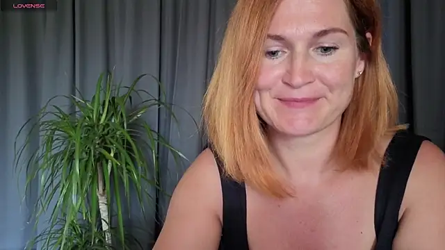 Snapshot of Sheandhim23 chatting on May 28, 2026, 11:07 am Sheandhim23 online show from May 28, 2026, 11:07 am
