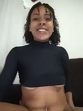 Snapshot of Julia_Pretinha chatting on December 18, 2025, 12:22 pm Julia Pretinha online show from December 18, 2025, 12:22 pm