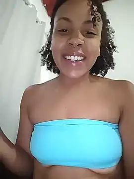 Snapshot of Julia_Pretinha chatting on December 20, 2025, 2:35 pm Julia Pretinha online show from December 20, 2025, 2:35 pm