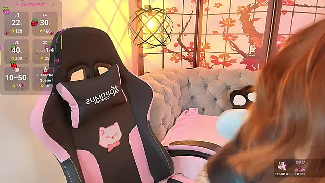 Fluffy Bubble21 online show from November 29, 2025, 4:37 am