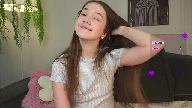 AmiLewis online show from February 20, 2025, 1:03 am