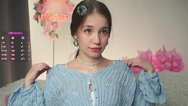 AmiLewis online show from October 9, 2025, 1:14 am