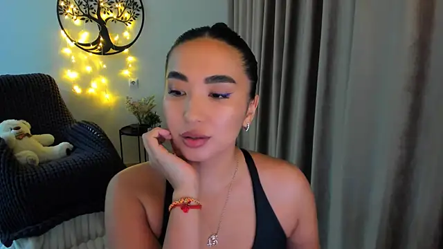 worldofkim online show from January 6, 2026, 12:53 pm