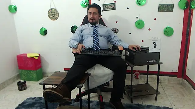 KalethBigDick online show from June 19, 2026, 5:23 am
