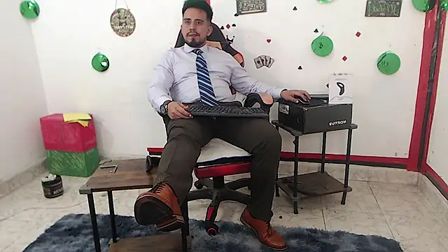 KalethBigDick online show from June 24, 2026, 11:42 am