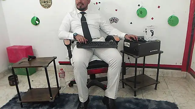 KalethBigDick online show from July 28, 2026, 4:39 pm