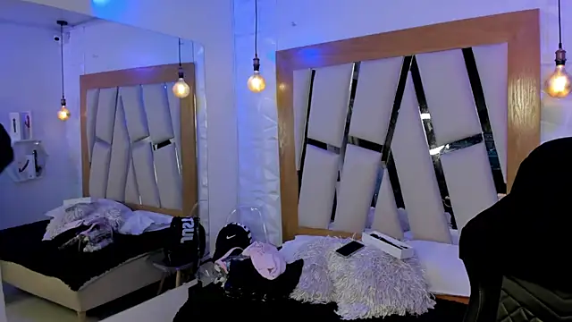 Snapshot of ary_cooper_ chatting on September 20, 2025, 1:34 pm ary cooper online show from September 20, 2025, 1:34 pm