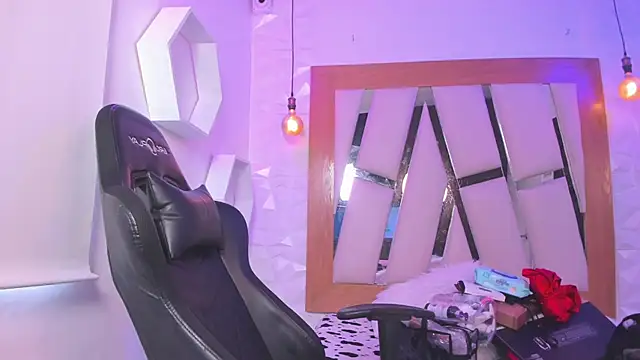 Snapshot of ary_cooper_ chatting on October 28, 2025, 12:52 pm ary cooper online show from October 28, 2025, 12:52 pm