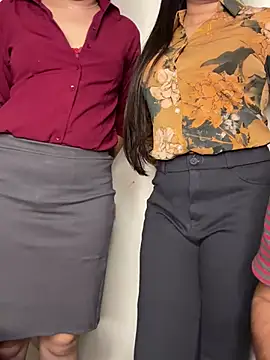 Snapshot of Miss__Malaika chatting on December 11, 2024, 8:15 am Miss Malaika online show from December 11, 2024, 8:15 am