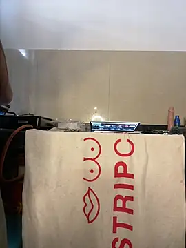 Snapshot of Miss__Malaika chatting on December 24, 2024, 6:55 am Miss Malaika online show from December 24, 2024, 6:55 am