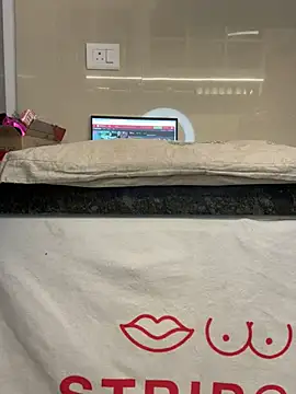 Snapshot of Miss__Malaika chatting on March 17, 2025, 1:08 pm Miss Malaika online show from March 17, 2025, 1:08 pm