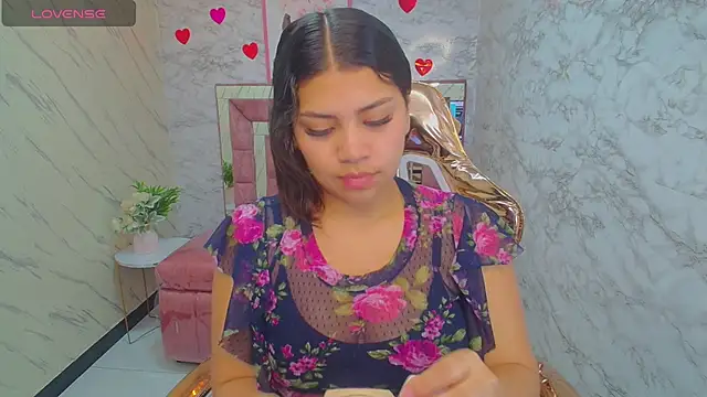 Snapshot of _mila_sweet_v chatting on February 28, 2025, 1:25 pm mila sweet v online show from February 28, 2025, 1:25 pm