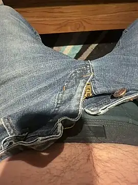 Snapshot of Kissoks1@xh chatting on February 28, 2026, 12:39 pm Kissoks1xh online show from February 28, 2026, 12:39 pm