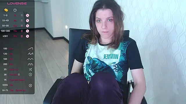 Snapshot of LisaHeart chatting on October 6, 2025, 1:03 am LisaHeart online show from October 6, 2025, 1:03 am