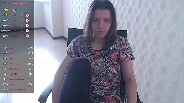 Snapshot of LisaHeart chatting on October 7, 2025, 10:45 am LisaHeart online show from October 7, 2025, 10:45 am