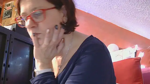 Snapshot of lanax chatting on November 6, 2025, 1:23 pm lanax online show from November 6, 2025, 1:23 pm