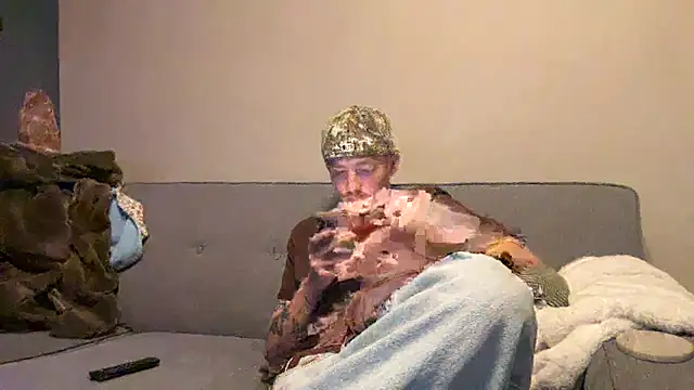 younghungginger online show from November 17, 2025, 11:43 pm