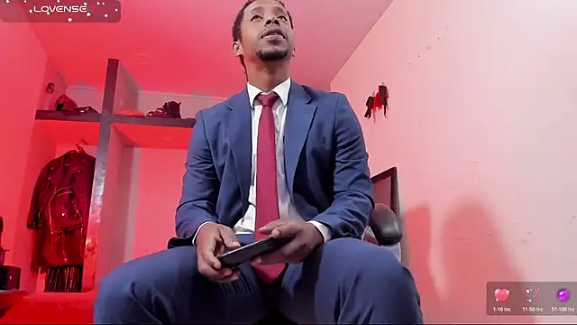 AlejoKhalifa  online show from July 21, 2026, 11:12 am