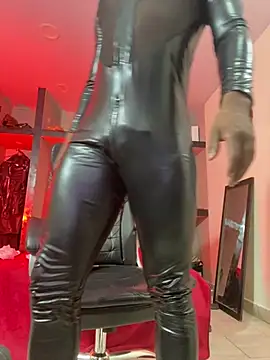 AlejoKhalifa  online show from July 23, 2026, 10:24 am