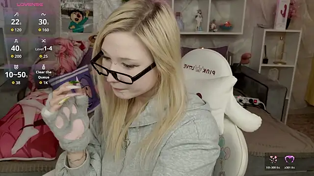 MeowkaKitty online show from February 25, 2026, 2:10 am