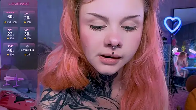 Snapshot of Britney_Lynch chatting on September 20, 2025, 7:59 pm Britney Lynch online show from September 20, 2025, 7:59 pm