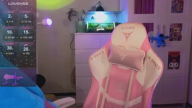 Britney Lynch online show from December 4, 2025, 9:12 pm