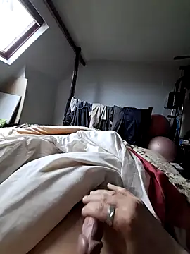 Snapshot of olivier59930 chatting on March 23, 2025, 6:05 am olivier59930 online show from March 23, 2025, 6:05 am