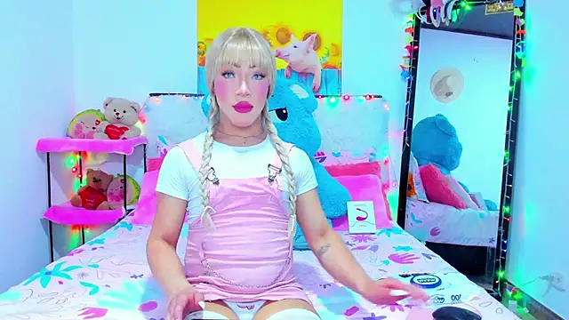 Candy Candy   online show from October 24, 2025, 9:33 pm