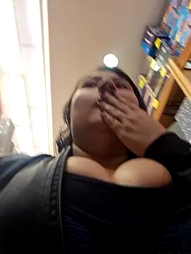 Celeem  online show from October 11, 2025, 9:46 pm