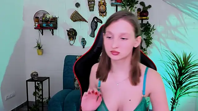 EllaHorton online show from February 28, 2026, 1:12 pm