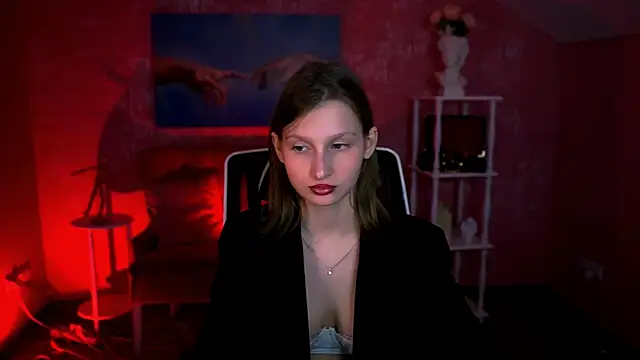 Snapshot of EllaHorton chatting on April 14, 2026, 5:52 pm EllaHorton online show from April 14, 2026, 5:52 pm