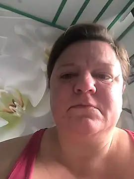 jusichka online show from February 16, 2026, 11:28 am