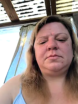 Snapshot of jusichka chatting on May 5, 2026, 5:15 am jusichka online show from May 5, 2026, 5:15 am