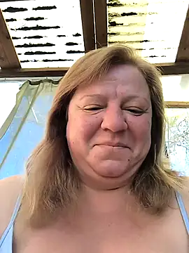 Snapshot of jusichka chatting on May 6, 2026, 6:30 am jusichka online show from May 6, 2026, 6:30 am