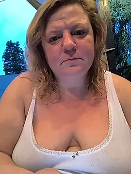 Snapshot of jusichka chatting on July 19, 2026, 6:11 pm jusichka online show from July 19, 2026, 6:11 pm