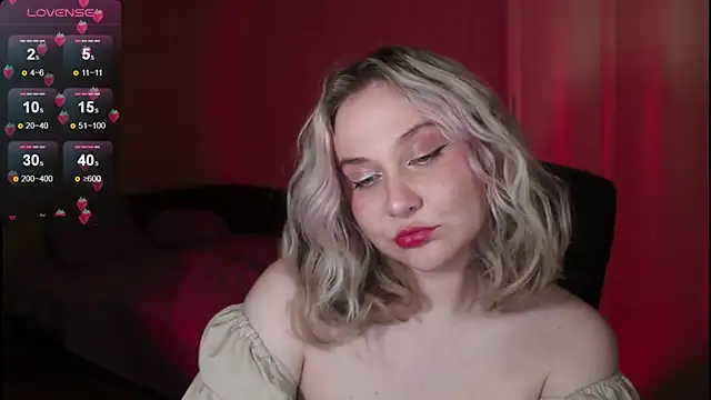 Snapshot of sensual_girrrl chatting on October 5, 2025, 8:40 pm sensual girrrl online show from October 5, 2025, 8:40 pm