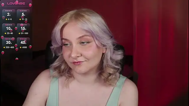 Snapshot of sensual_girrrl chatting on October 9, 2025, 7:23 pm sensual girrrl online show from October 9, 2025, 7:23 pm
