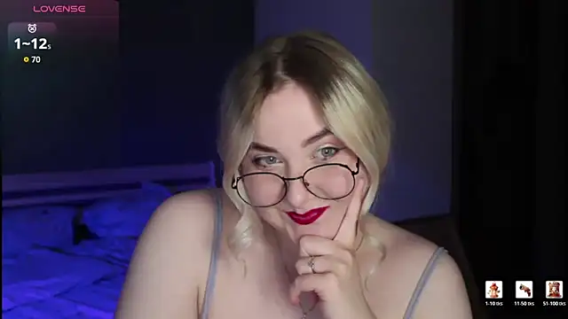 Snapshot of sensual_girrrl chatting on April 21, 2026, 11:51 pm sensual girrrl online show from April 21, 2026, 11:51 pm