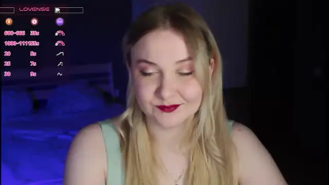 Snapshot of sensual_girrrl chatting on July 2, 2026, 12:32 am sensual girrrl online show from July 2, 2026, 12:32 am