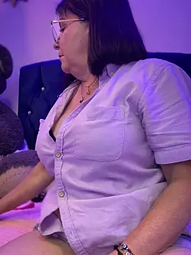 Snapshot of PaulinaSanders_X chatting on January 7, 2025, 7:49 pm PaulinaSanders X online show from January 7, 2025, 7:49 pm